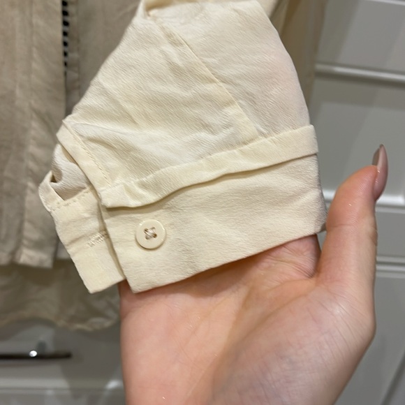 Diane von Furstenberg DVF 100% silk blouse shirt Silk Beige Tops size 0 - Picture 8 of 10